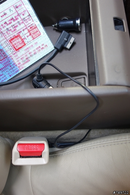 [開很多個箱-多圖]換掉原本雞肋的行車紀錄器 飛來訊FDV-1080安裝實測影片