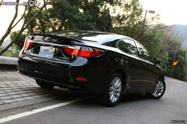 [開箱] LEXUS ES300h 豪華版 星耀黑 圖多慎入