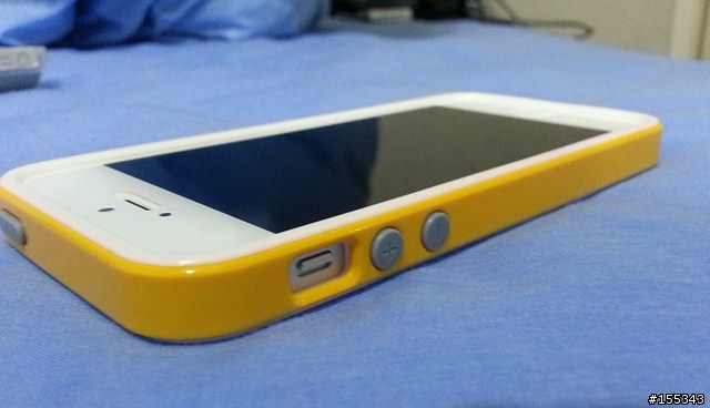 SGP Neo Hybrid EX iPhone 5 保護殼(白配黃) 分享