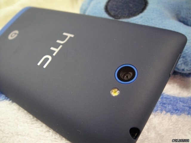 [開箱+疊疊樂]Windows Phone 8S海軍藍 by HTC