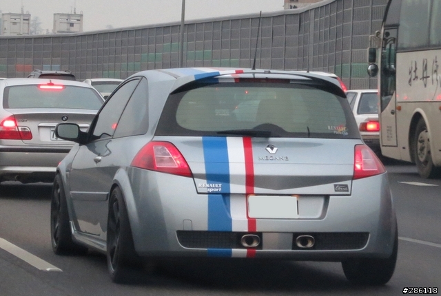 Renault Megane RS225