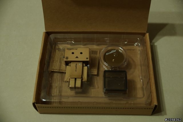第一次開箱~!紙箱人^o^