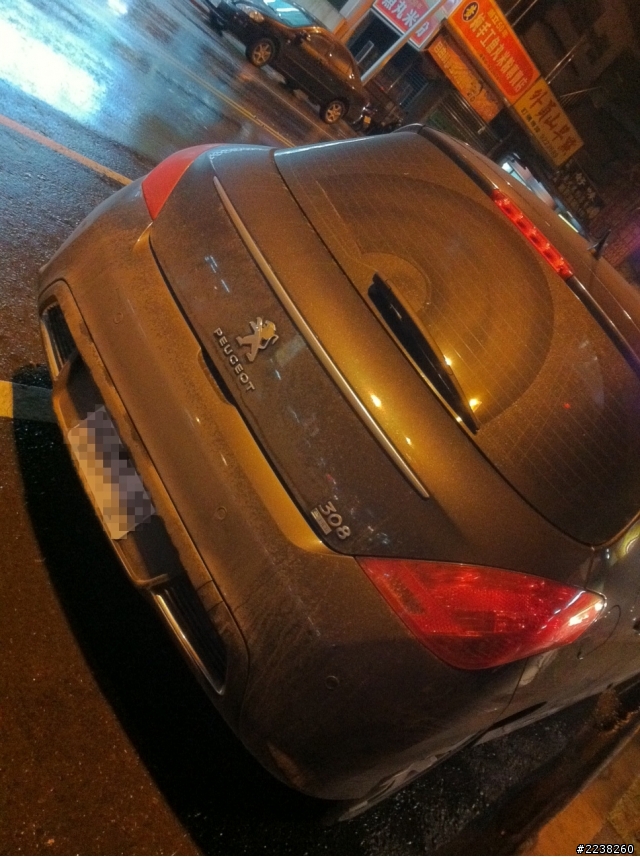 Peugeot 308 1.6e-hdi 用不到一桶油環島~~~