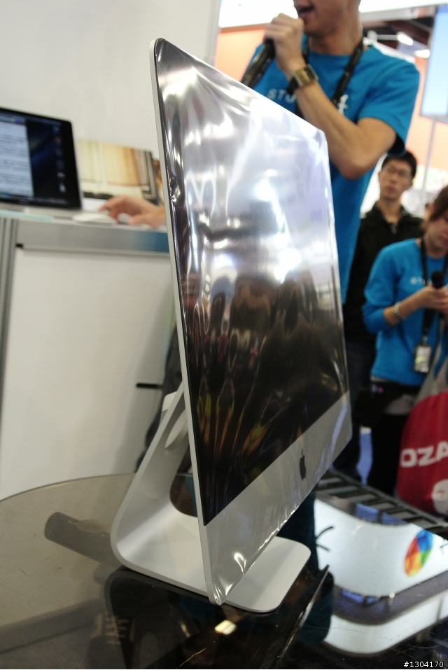 2012 資訊展 看到超薄的iMac!!