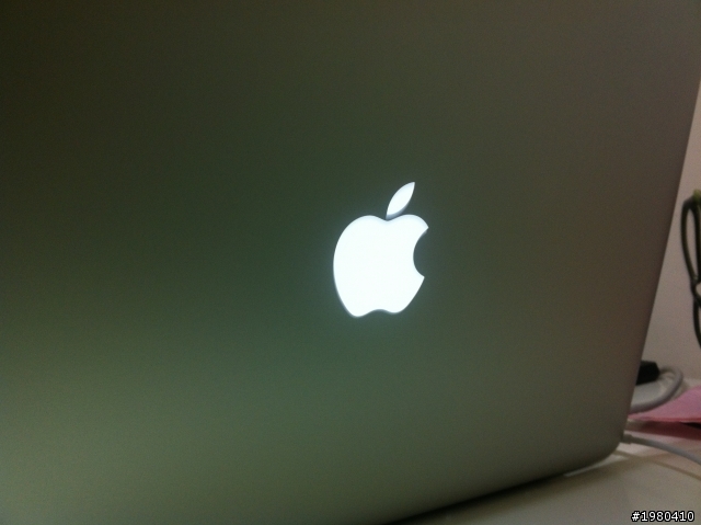 macbook pro 好帥