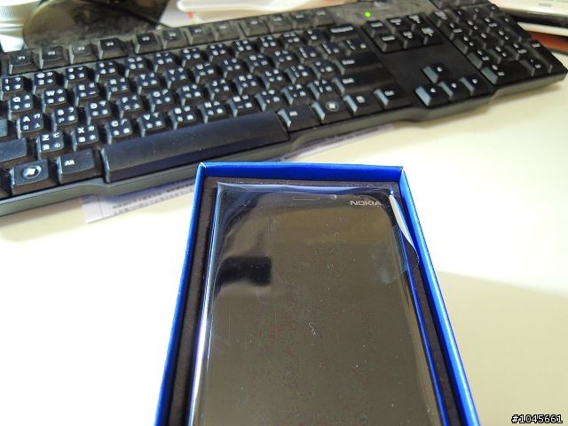 [簡單開箱] Nokia Lumia 920 消光黑