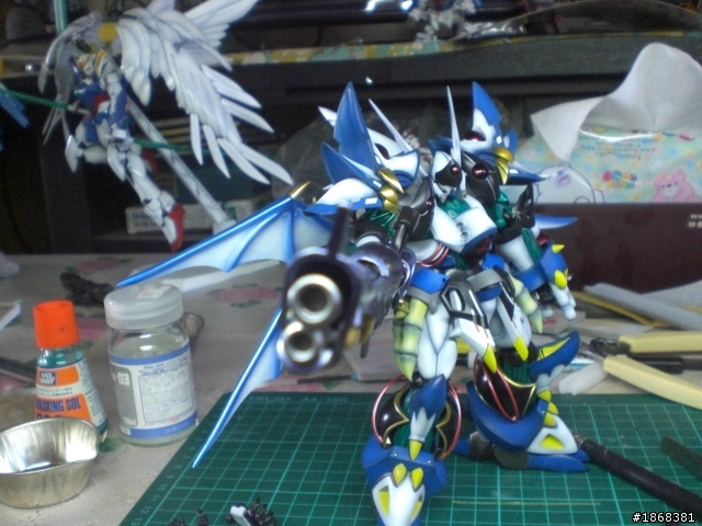 壽屋 白騎士 異變型