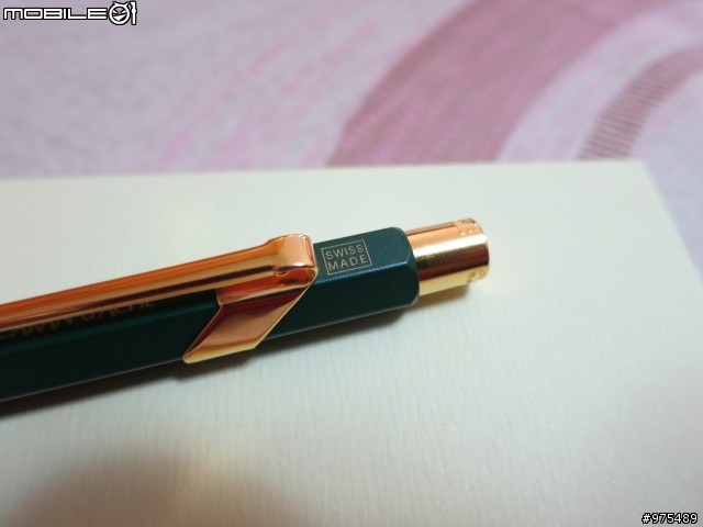 聖誔禮物開箱 CARAN d'ACHE 卡達原子筆