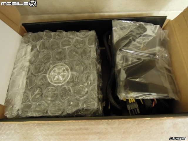 [開箱] SilverStone短機身80+金牌電源 Strider Gold 550W