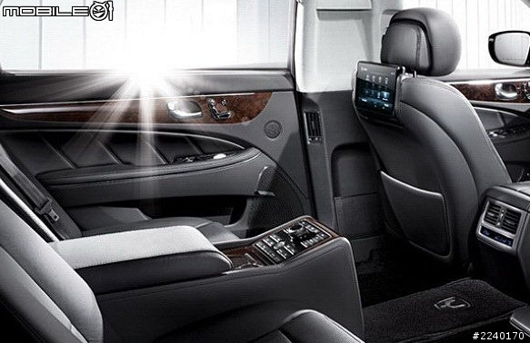 HYUNDAI Equus 台灣有這台嗎？