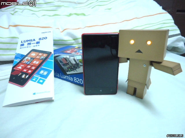 【開箱】Lumia 820(紅色)簡單分享文 ！