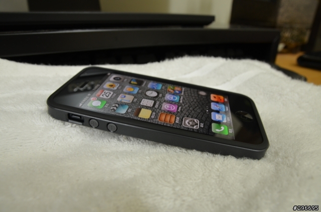 iPhone5 + SGP Neo slim開箱