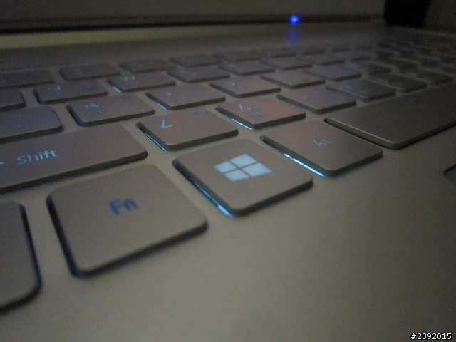 ACER S7 (i5 256G SSD) 使用心得、價格與實機照