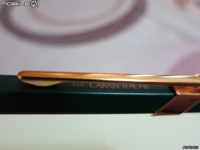 聖誔禮物開箱 CARAN d'ACHE 卡達原子筆