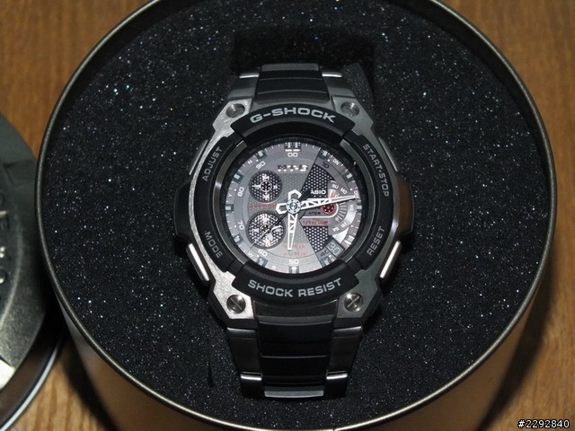 年終禮物CASIO G-SHOCK MTG-1100-1開箱