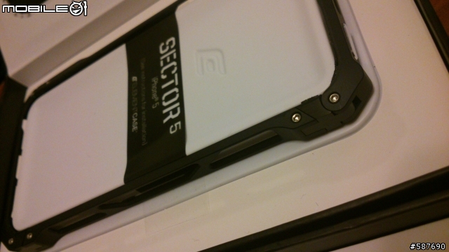 Sector 5 for Iphone5銀黑兩款簡易分享（已增加黑殼配黑iPHONE圖）
