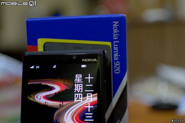 Nokia Lumia 920黑 簡單外在開箱