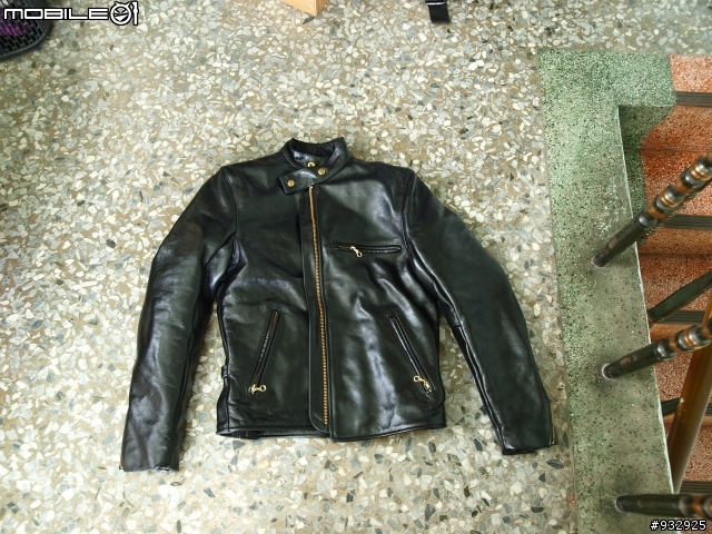 [開箱]Vanson Leathers Model B 立領皮衣