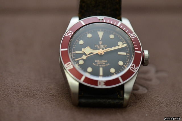 【開箱】Tudor Black Bay - Merry Xmas and Happy New Year