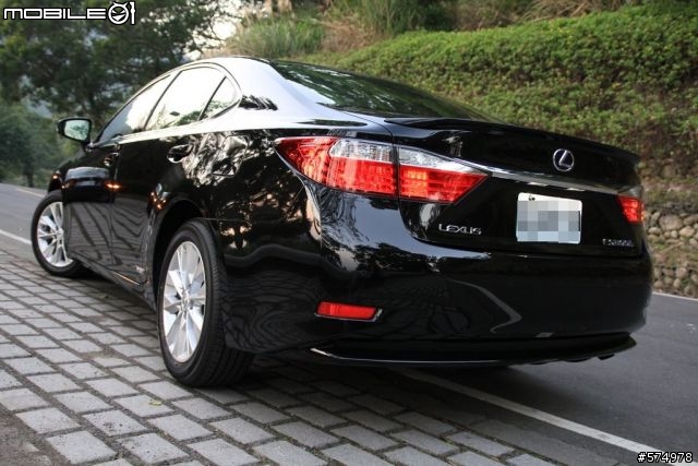 [開箱] LEXUS ES300h 豪華版 星耀黑 圖多慎入