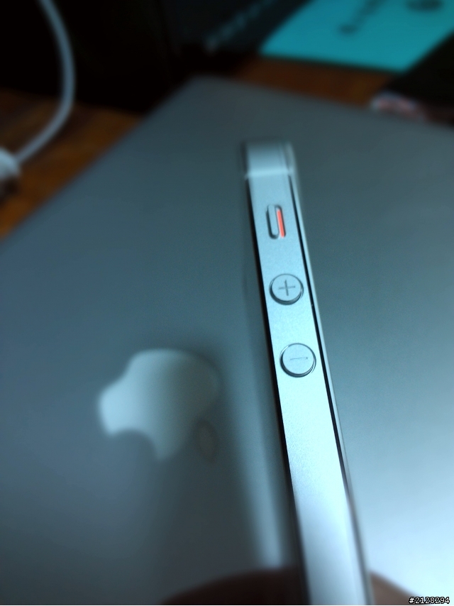 中華預購-領雙機!!! iphone5黑64G & 白32G