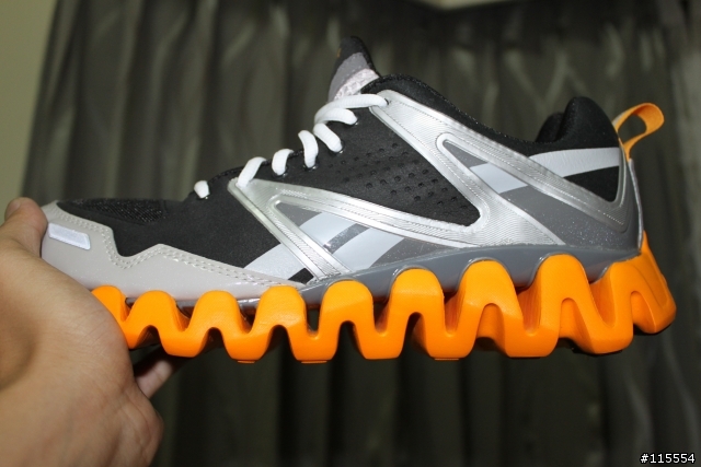 [開箱]號稱最舒適的運動鞋 Reebok ZigTech (已證實)