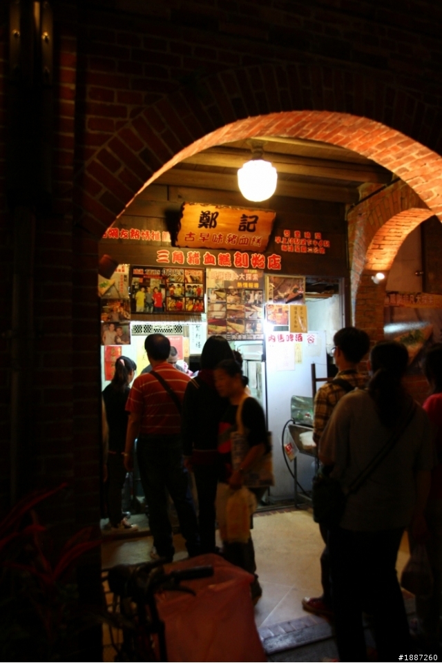 三峽老街夜市夜拍巡禮~~圖多