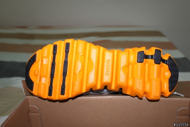 [開箱]號稱最舒適的運動鞋 Reebok ZigTech (已證實)