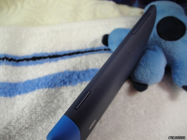 [開箱+疊疊樂]Windows Phone 8S海軍藍 by HTC