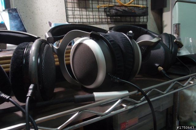 [開箱] 遲來的 Beyerdynamic T90