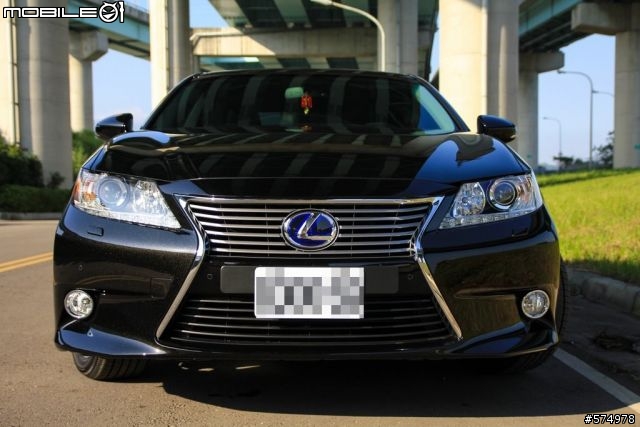 [開箱] LEXUS ES300h 豪華版 星耀黑 圖多慎入