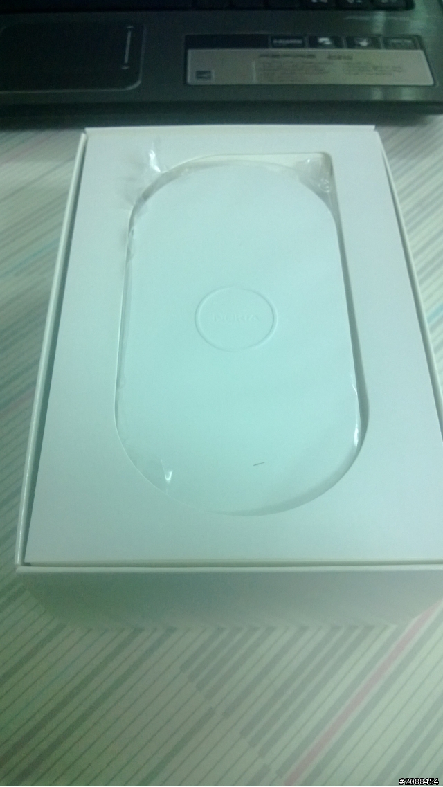 920手機加充電板小開箱