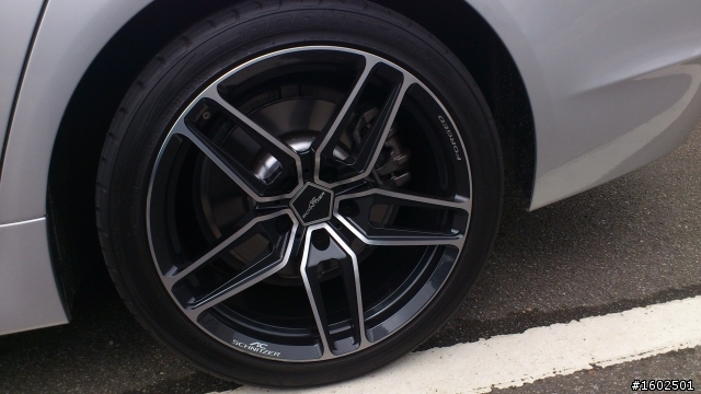 BMW F10 520d 換鋁圈分享