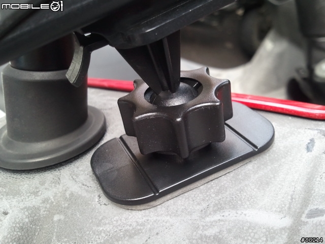 [分享]RD系列 機車+安全帽固定架 三合一