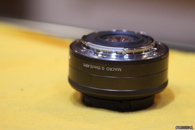 Canon EOS M系列轉接手動鏡蓋大樓囉！