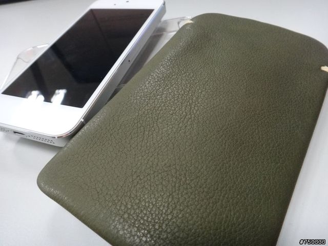 我的三代iPhone之旅與i5小傷與超值的i5透明背蓋推薦!![圖多]