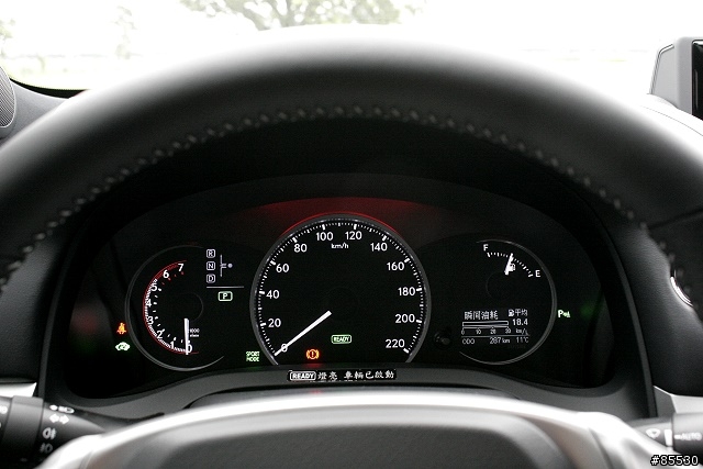 [開箱] Lexus CT200h 我的小開箱 (12/31 更新照片, 圖多)