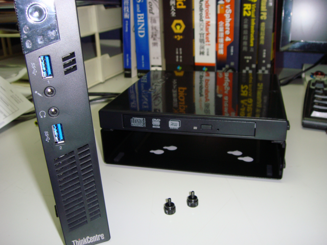 開箱ThinkCentre桌上型電腦M92P tiny