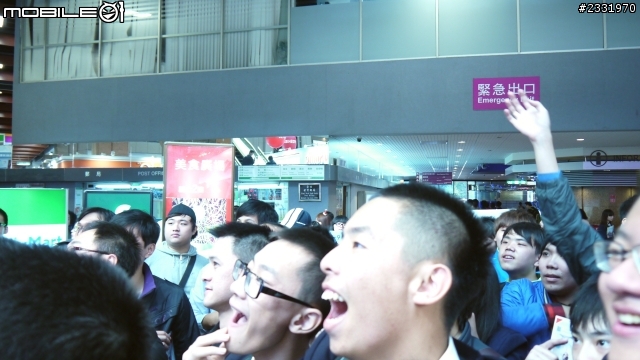 [開箱]ViewSonic的依依太可愛了…所以不小心就買了VX2270Smh