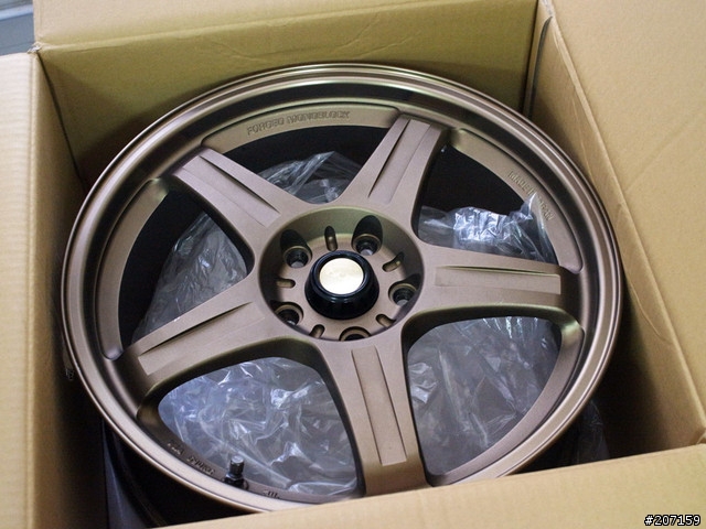 [分享] 超輕量18吋鍛造框 TRD T3