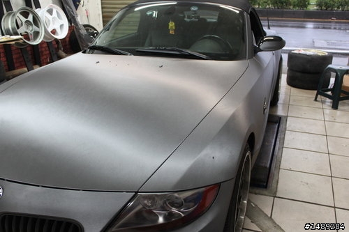 E85 Z4鐵灰髮絲紋DIY全車包膜