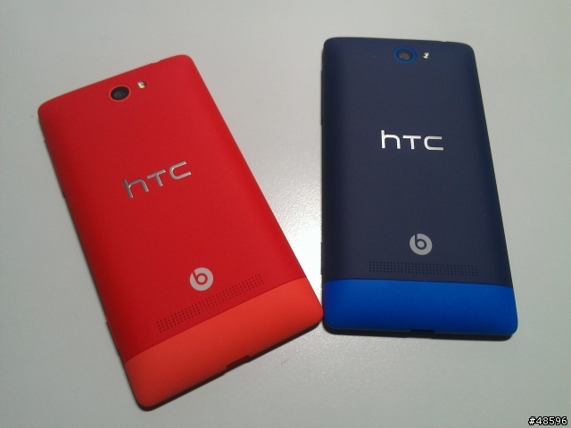 [開箱]孝親首推HTC 8S 慶典紅+海軍藍 雙開箱...