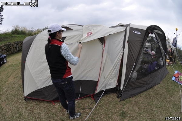 [裝備分享] Coleman氣候達人隧道式網屋  Coleman Tunnel screen Tarp
