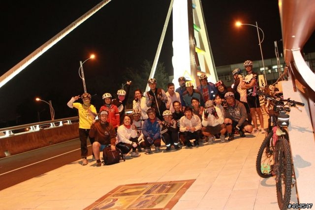 [分享]20121211夜騎新臨安橋