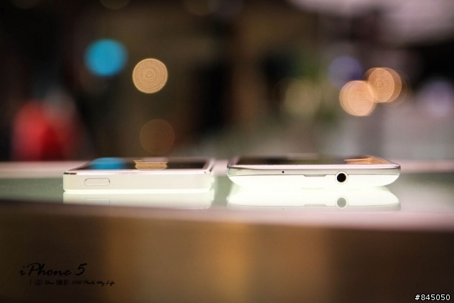 白色 iPHONE 5 開箱