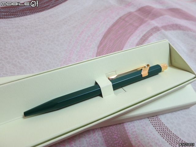 聖誔禮物開箱 CARAN d'ACHE 卡達原子筆