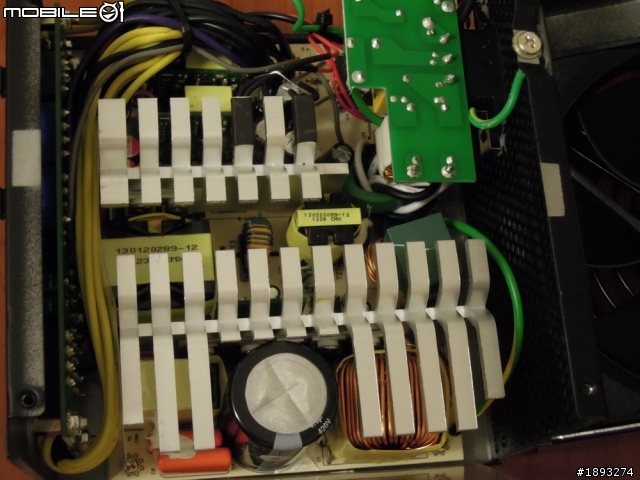 [開箱] SilverStone短機身80+金牌電源 Strider Gold 550W