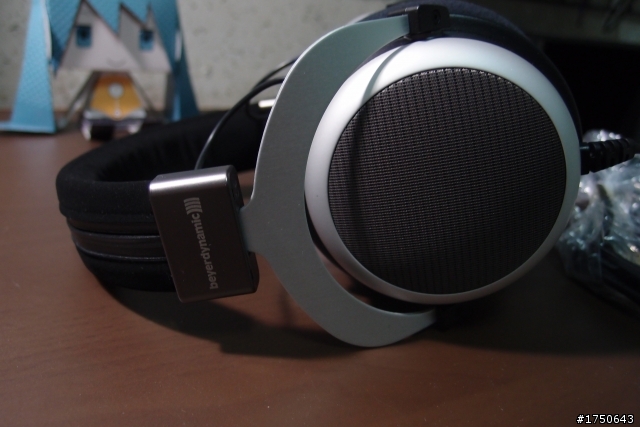 [開箱] 遲來的 Beyerdynamic T90