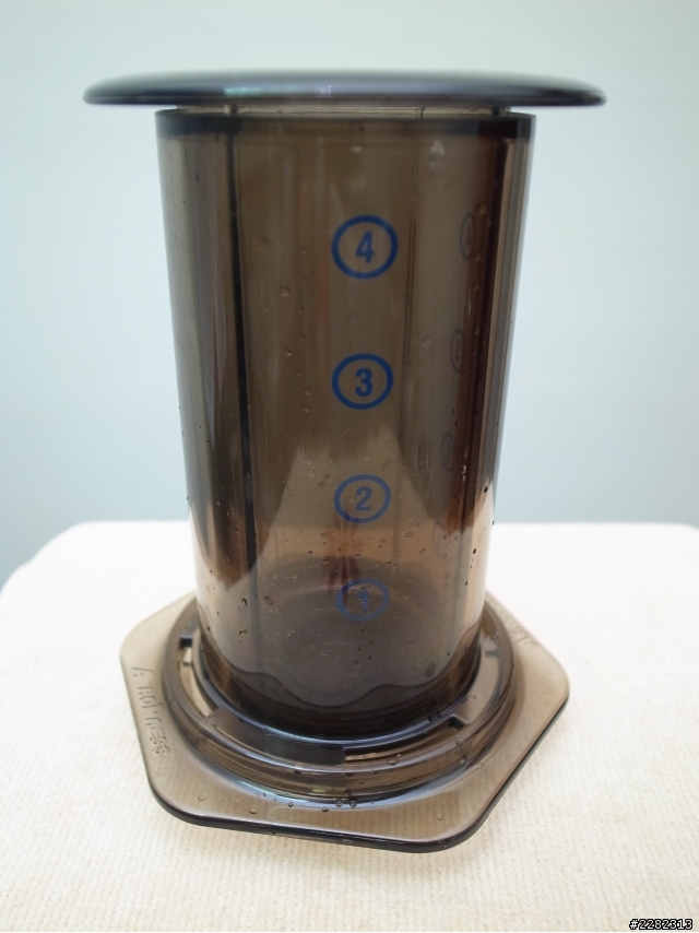 Aeropress愛樂壓加上黑晶爐手網烘培中淺焙巴西黃波旁