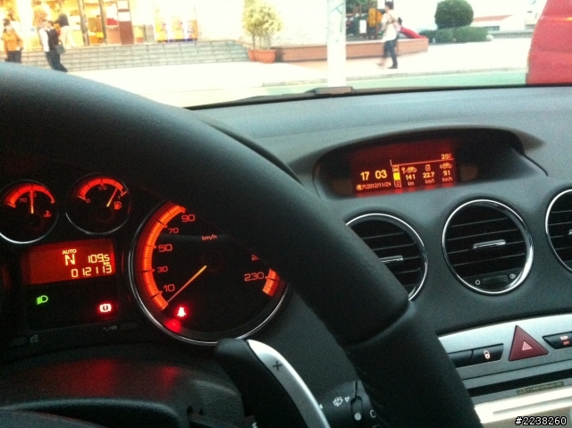Peugeot 308 1.6e-hdi 用不到一桶油環島~~~